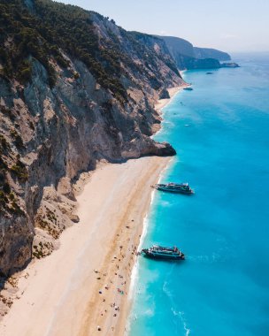 Egremni plajı manzaralı Lefkada adası Yunanistan yaz tatili