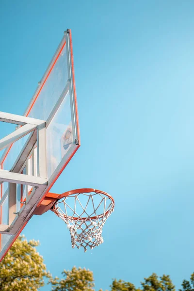Pallone Basket Rete Vicino — Foto Stock