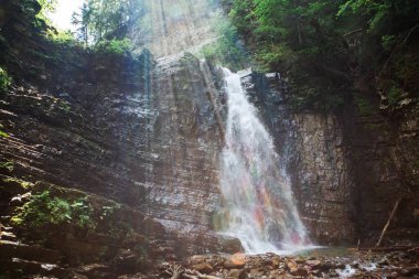 Şelale dağlarının manzarası