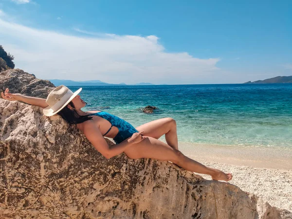 Smiling Woman Blue Swimsuit Rock Sunbathing — Stock Photo, Image