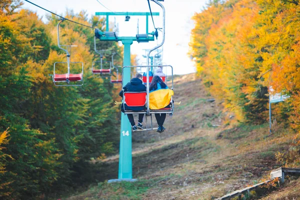 Personnes Sur Télésiège Automne Saison Copie Espace — Photo