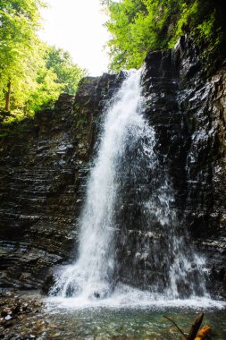 Şelale dağlarının manzarası