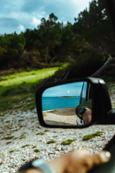 Meeresspiegelung Rückspiegel Des Autos Road Trip Sommerferien — Stockfoto