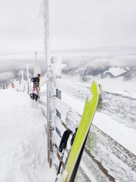 Ski Stick Snow Mountains Background Copy Space — Stok fotoğraf