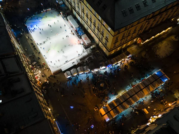 Overhead View Lviv City Center Night Christmas Fair Ski Rink — Stockfoto