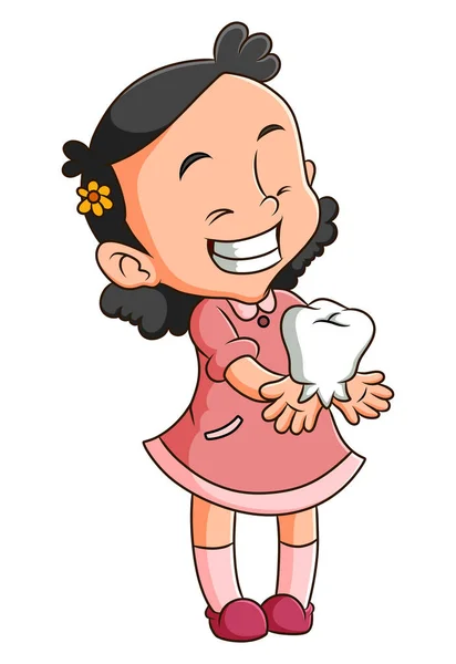 这个可爱的女孩正在展示洁白的牙齿 手里拿着一个插画的牙齿模型 — 图库矢量图片