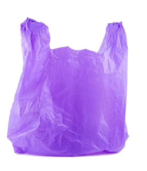 紫色塑料袋空了 塑料袋是引起重大环境问题的原因 物体在没有阴影的白色背景上被隔离 — 图库照片