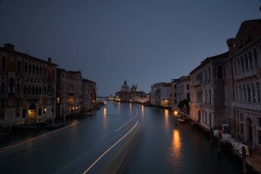 Güneş batmadan önce Ponte dell 'Accademia, Venedik, İtalya