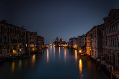 Güneş batmadan önce Ponte dell 'Accademia, Venedik, İtalya