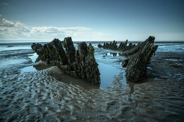 Nornen Shipwreck Berrow Somerset Reflecting Pools Water Sunny Day —  Fotos de Stock