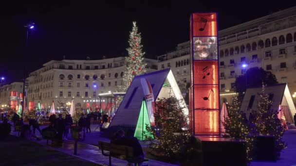 Thessaloniki Greece Árvore Natal Decorada Iluminada Quadrado Aristotelous Vista Noturna — Vídeo de Stock