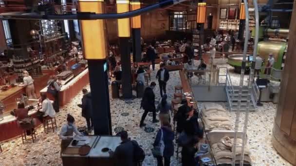 Milan Italy Starbucks Reserve Roastery Interior Big Mill Famous Coffee — Video