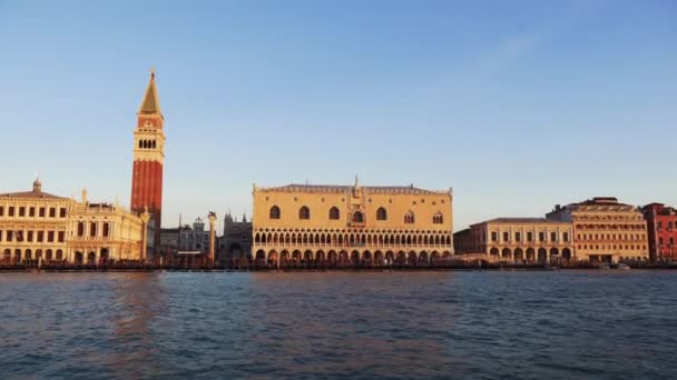 Veneza Itália Vela Durante Nascer Sol Nas Águas Calmas Grande — Vídeo de Stock