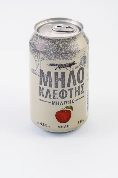 Thessaloniki Greece April 2022 Greek Apple Carbonaceous Cider Beverage Milokleftis — Stok fotoğraf