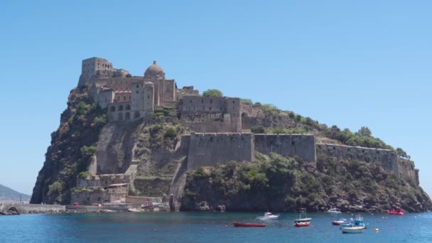 Dia Vista Ainda Beira Mar Castelo Aragonês Medieval Castello Aragonese — Vídeo de Stock