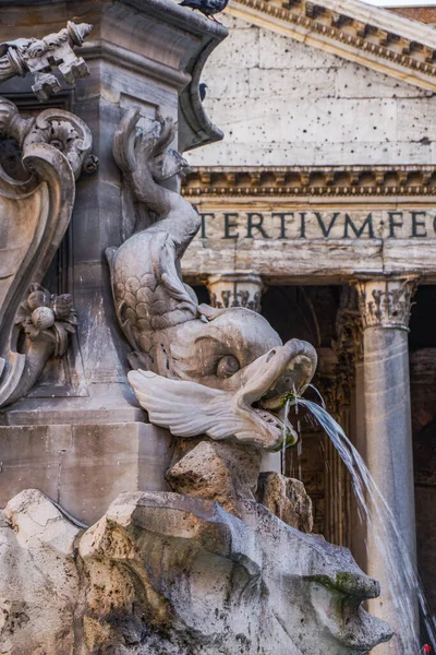 Rome Italie Fontaine Panthéon Détail Avec Eau Courante Marbre Statue — Photo