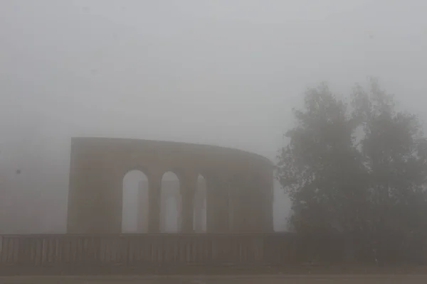 Монсеррат Монастир на туманних зимових фотографіях екстер'єрів. — стокове фото