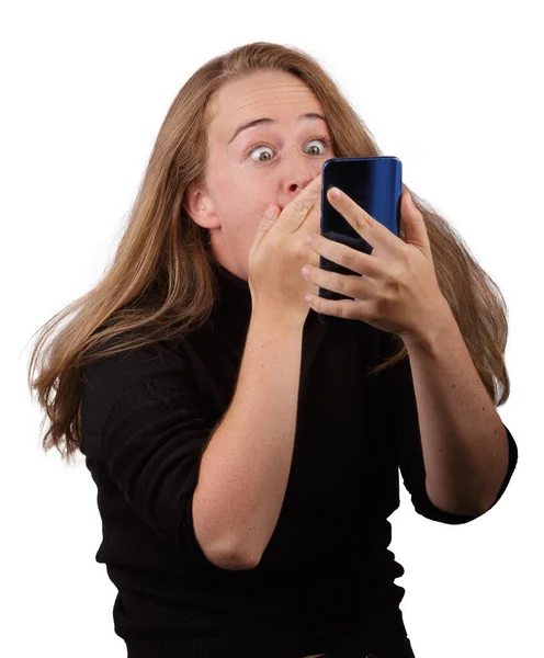Молода Блондинка Посміхається Мобільним Телефоном Руці Чорному Джемпері Білим Тлом — стокове фото