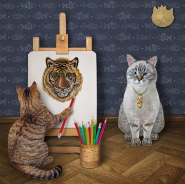 Kalemle bej bir kedi ressamı, sehpadaki bir tabloda beyaz bir kedinin portresini çiziyor..