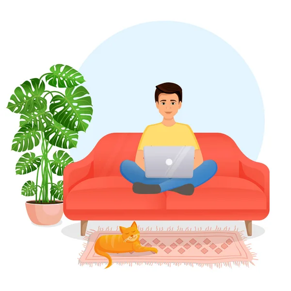 Muž sedí na gauči v místnosti s notebookem a její kočkou. Ploché vektorové ilustrace na volné noze, práce doma, práce, kancelář, vzdělání. Vzdálená práce a komunikace v sociálních sítích. — Stockový vektor