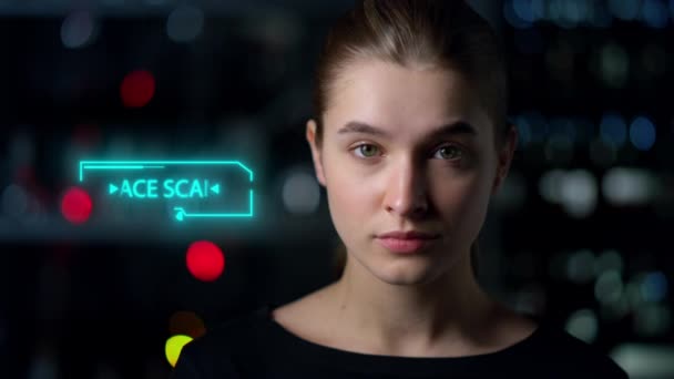Система ідентифікації обличчя, що надає користувачеві доступ після успішної перевірки — стокове відео