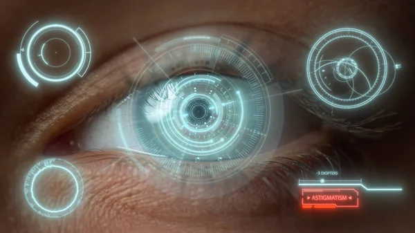 Macro vision scanning health process inspecting astigmatism with biometrics —  Fotos de Stock