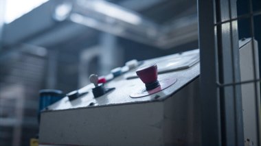 Teknolojik otomatikleştirilmiş mekanizmanın fabrika kontrol düğmeleri