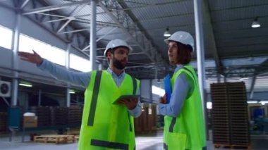 Depo uzmanları dağıtım tedarik paketini tartışıyor