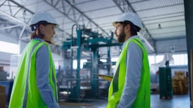 Depo uzmanları fabrika mühendisliği anlaşmasından bahsediyorlar.