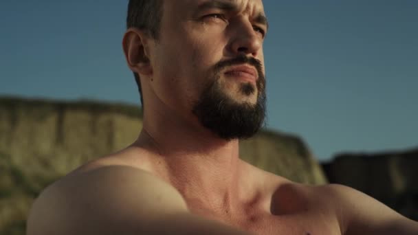 Closeup Bearded Karate Man Naked Body Warming Seashore Athletic Sportsman — Stockvideo