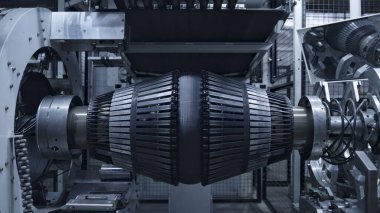 Modern teknoloji atölyesinde otomat üretim süreci