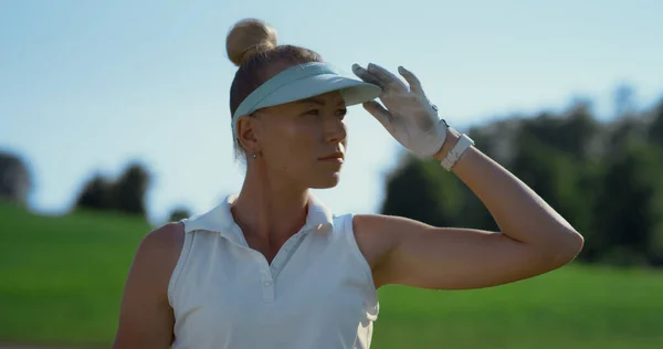 Professional Golf Woman Play Sport Green Fairway Pretty Golfer Looking — Stock Fotó