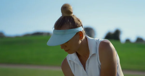 Golf Player Training Course Country Club Sport Woman Hitting Golfing — Stock Fotó