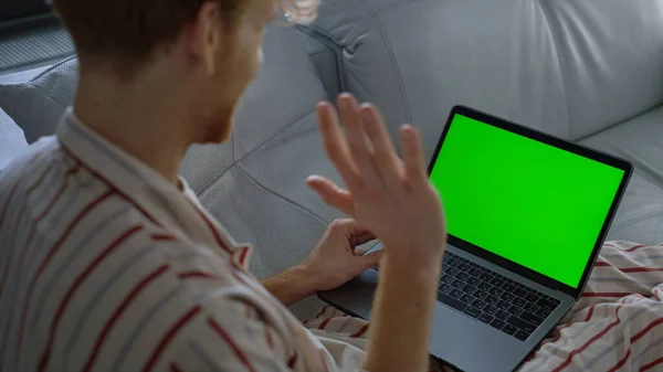 Guy Talking Chroma Key Laptop Weekend Closeup Businessman Have Virtual — Stock Photo, Image