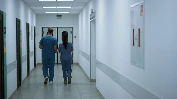 Unknown Doctor Nurse Moving Away Hallway Back View Man Surgeon — Fotografia de Stock