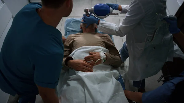 Medical Workers Carrying Patient Gurney Running Emergency Room Professional Team — Fotografia de Stock