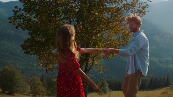 Dancing Lovers Embrace Outdoors Cheerful Family Enjoy Hug Together Mountains — Wideo stockowe