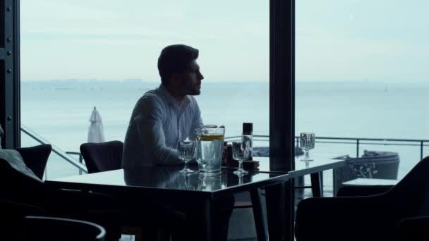 Stressed Man Silhouette Spending Breakfast Panoramic Cafe Alone Thoughtful Businessman — ストック動画