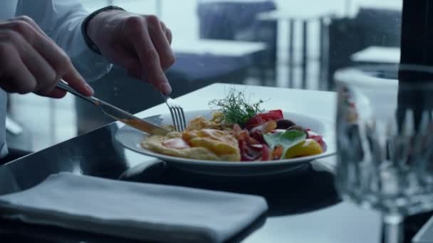 Unknown Male Hands Cutting Delicious Dish Closeup Elegant Businessman Eating — Vídeo de Stock