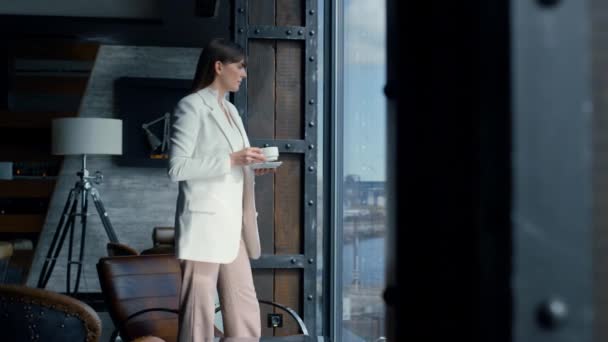 Thinking Woman Drinking Coffee Panorama Window Focused Manager Having Break — Stockvideo