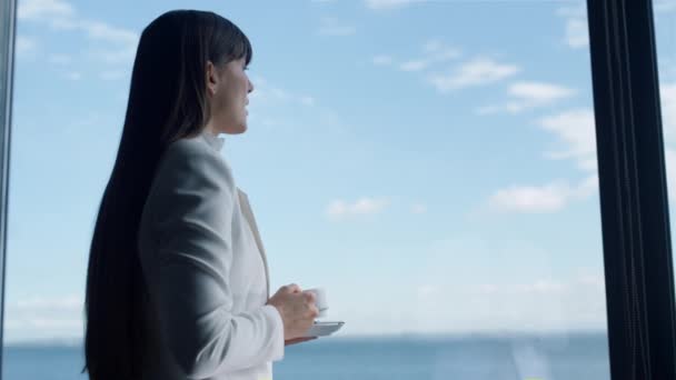 Relaxed Woman Rest Coffee Ocean View Closeup Businesswoman Holding Espresso — Wideo stockowe