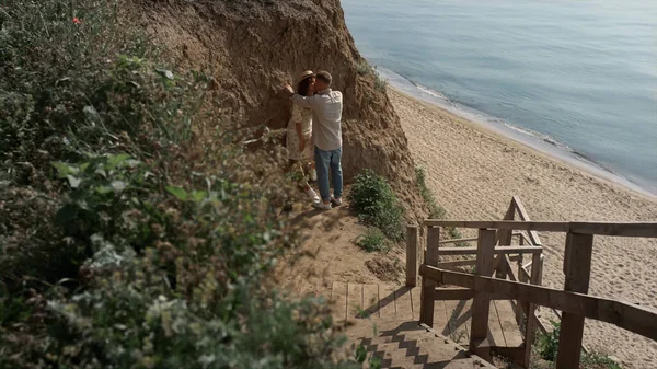 Lovely Pair Rest Empty Beach Sunny Day Cheerful Guy Kissing — Zdjęcie stockowe