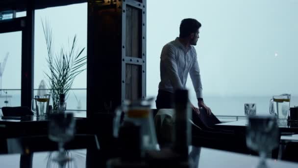 Handsome Businessman Enjoying Beautiful Ocean View Restaurant Elegant Man Silhouette — Stockvideo