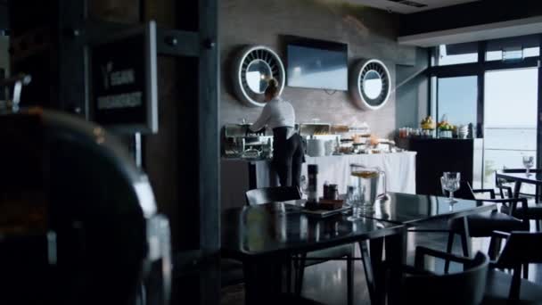 Elegant Waitress Preparing Open Breakfast Buffet Panoramic Cafe Bar Hall — Αρχείο Βίντεο