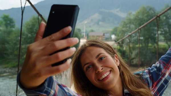 Beautiful Woman Taking Photo Selfie Using Phone Mountain Nature Landscape — Stock Fotó