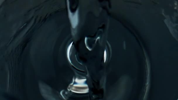 Closeup Water Splashing Glass Top View Pure Refreshing Liquid Pouring — ストック動画