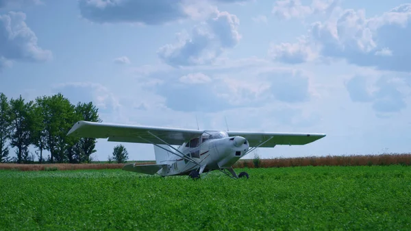 Ultralight Private Airplane Preparing Taking Green Airfield Summer Day White — Stock Photo, Image