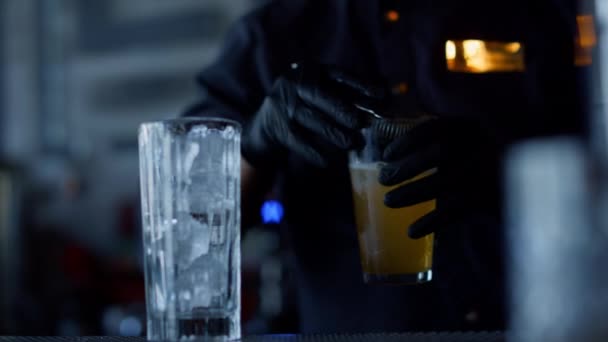 Bartender Adding Juice Cocktail Ice Closeup Barman Masterly Filling Glass — Stock video