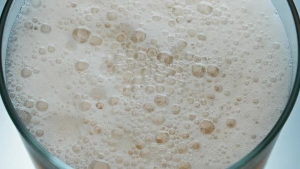 Sizzling Αφρός Ipa Επιφάνεια Μπύρας Closeup Bubbled Αλκοόλ Ποτό Υφή — Αρχείο Βίντεο