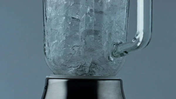 Cocktail Blender Grinding Ice Closeup Barkeeper Equipment Crushing Frozen Cubes — Stockfoto
